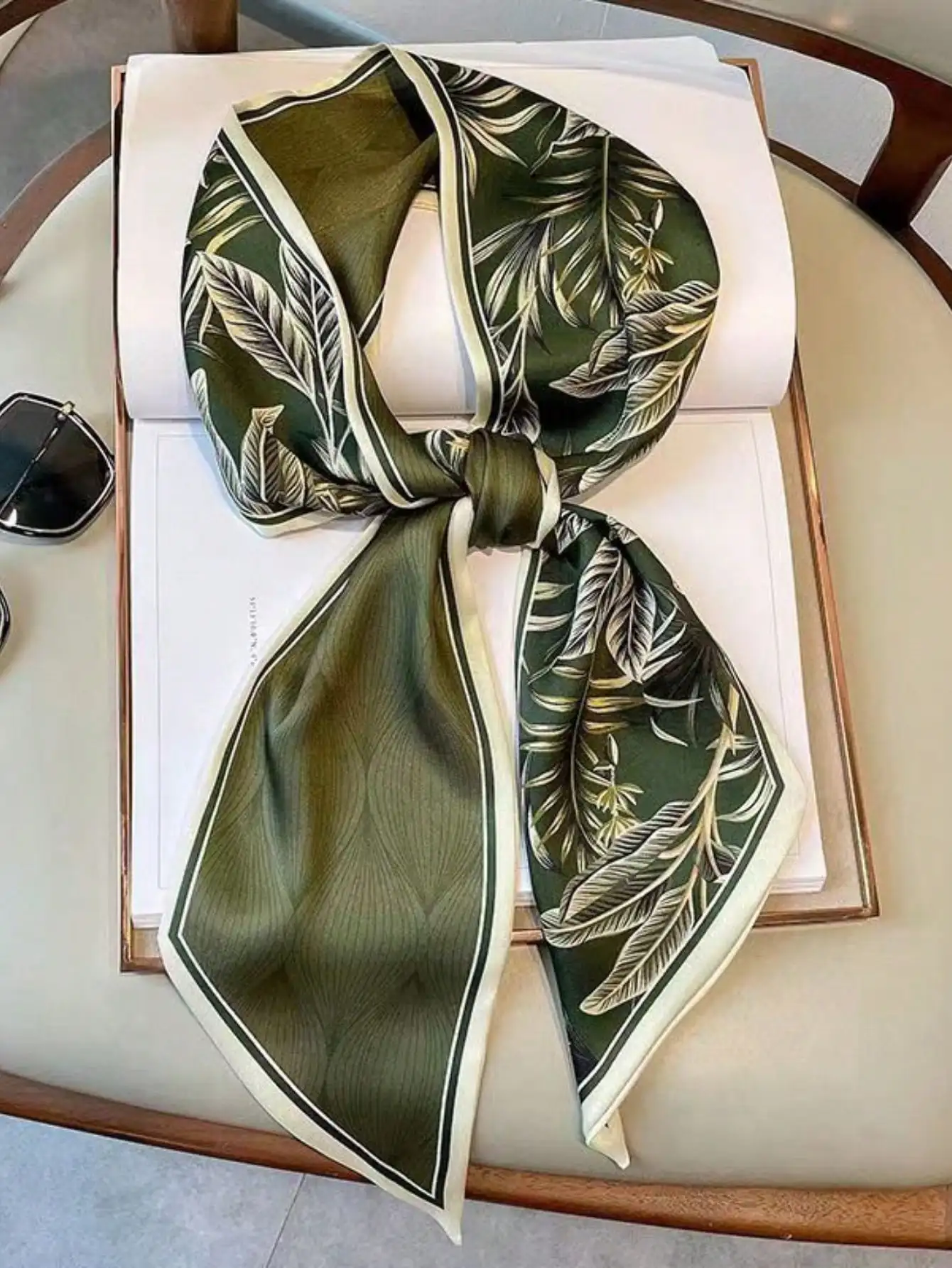 ผู้หญิงฤดูใบไม้ผลิ/ฤดูร้อน Cas - Silk Scarf Square บทวิจารณ์และราคา