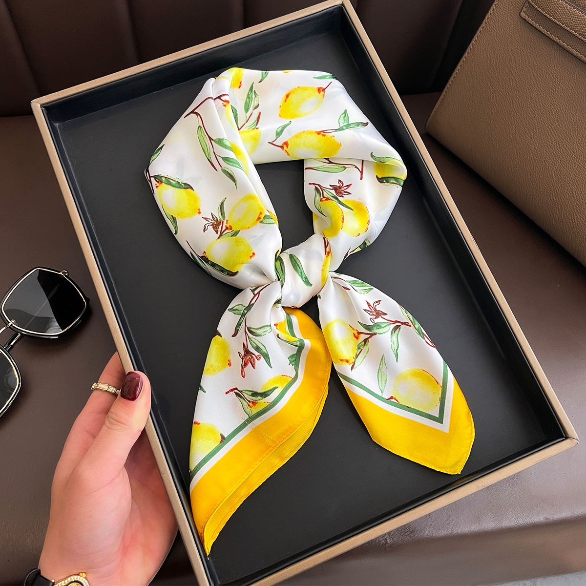 2025 ใหม่สีเหลืองมะนาวพิมพ์ผ้า - Silk Scarf Square บทวิจารณ์และราคา